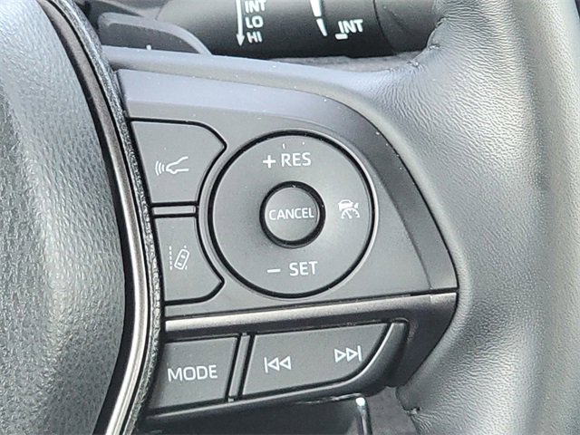 Used 2024 Toyota Camry SE image 30