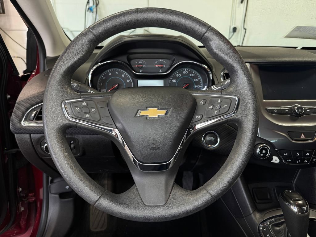 Used 2016 Chevrolet Cruze LT w/ Convenience Package FWD image 15