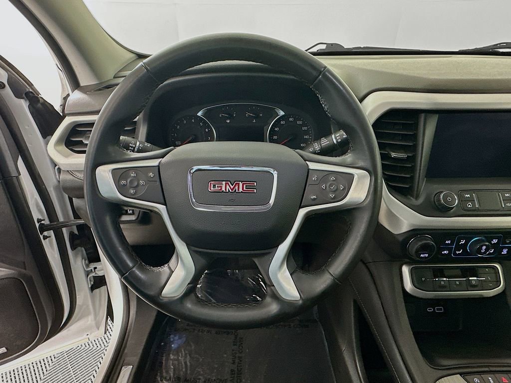 Used 2023 GMC Acadia SLT image 17