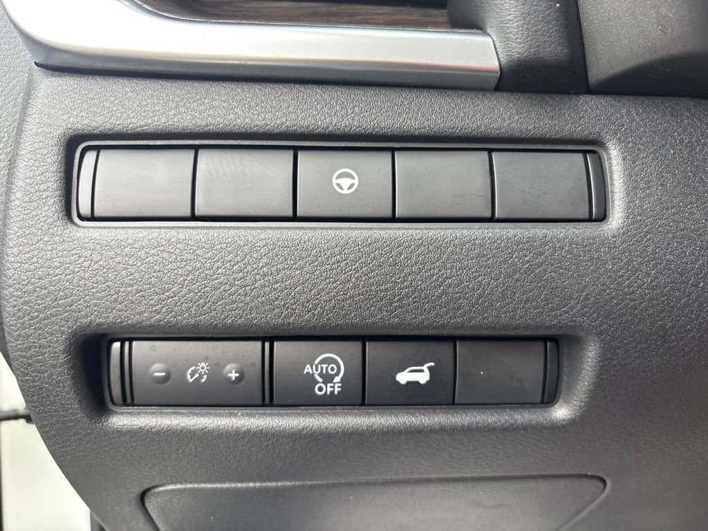 Certified 2024 Nissan Rogue Platinum AWD/4WD image 22
