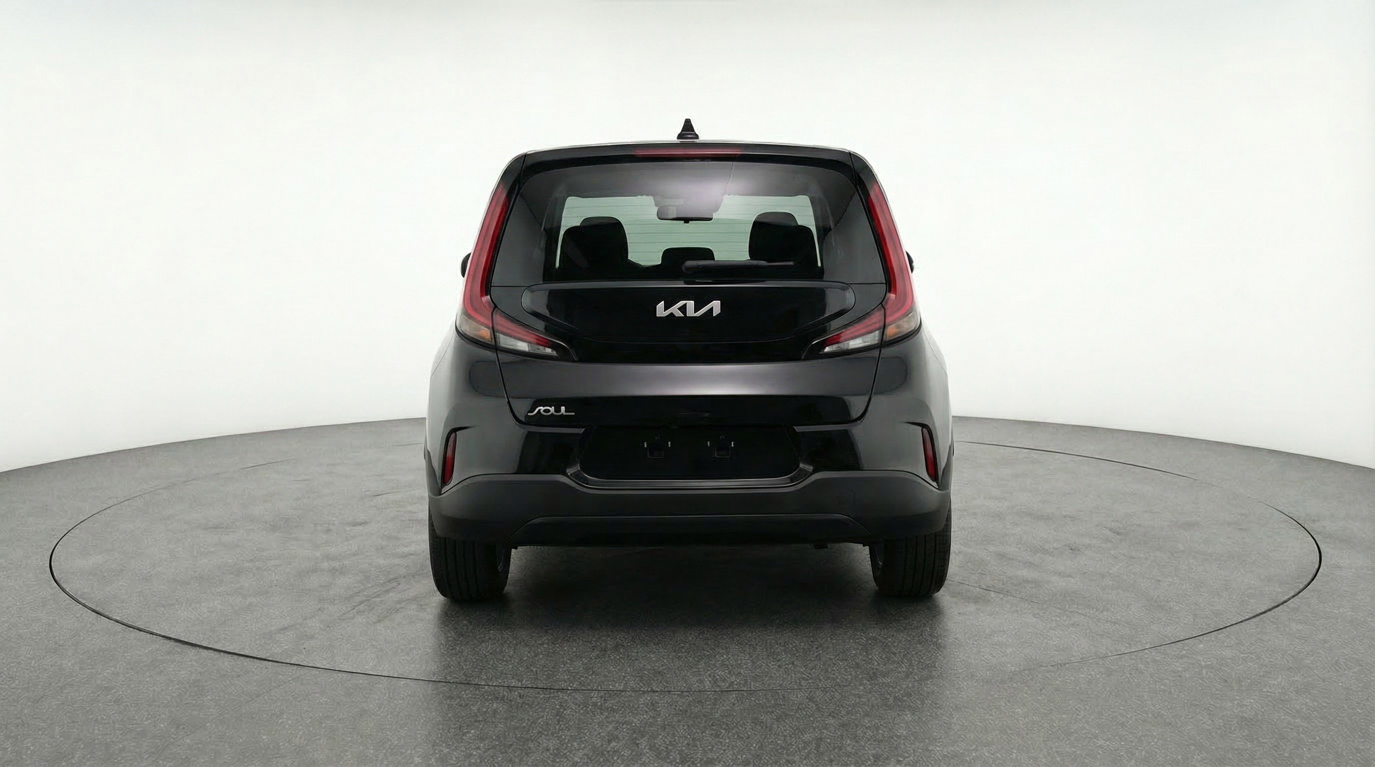 Used 2025 Kia Soul LX w/ LX Technology Package FWD image 7