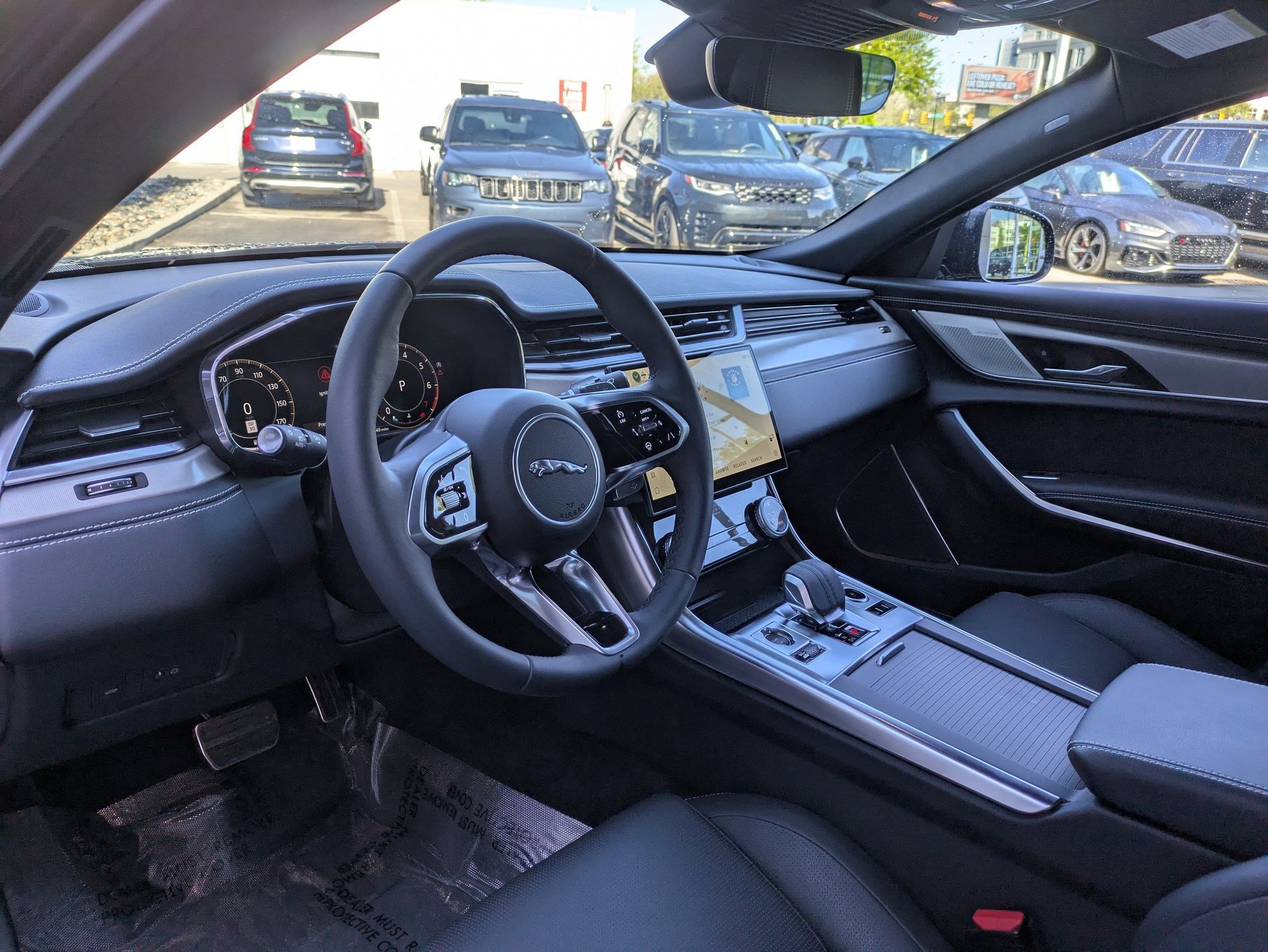 Used 2024 Jaguar XF R-Dynamic SE AWD/4WD image 17