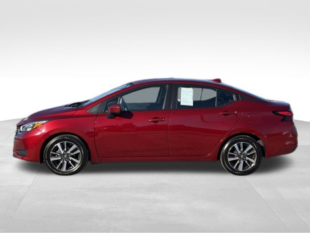 Used 2025 Nissan Versa SV FWD image 2