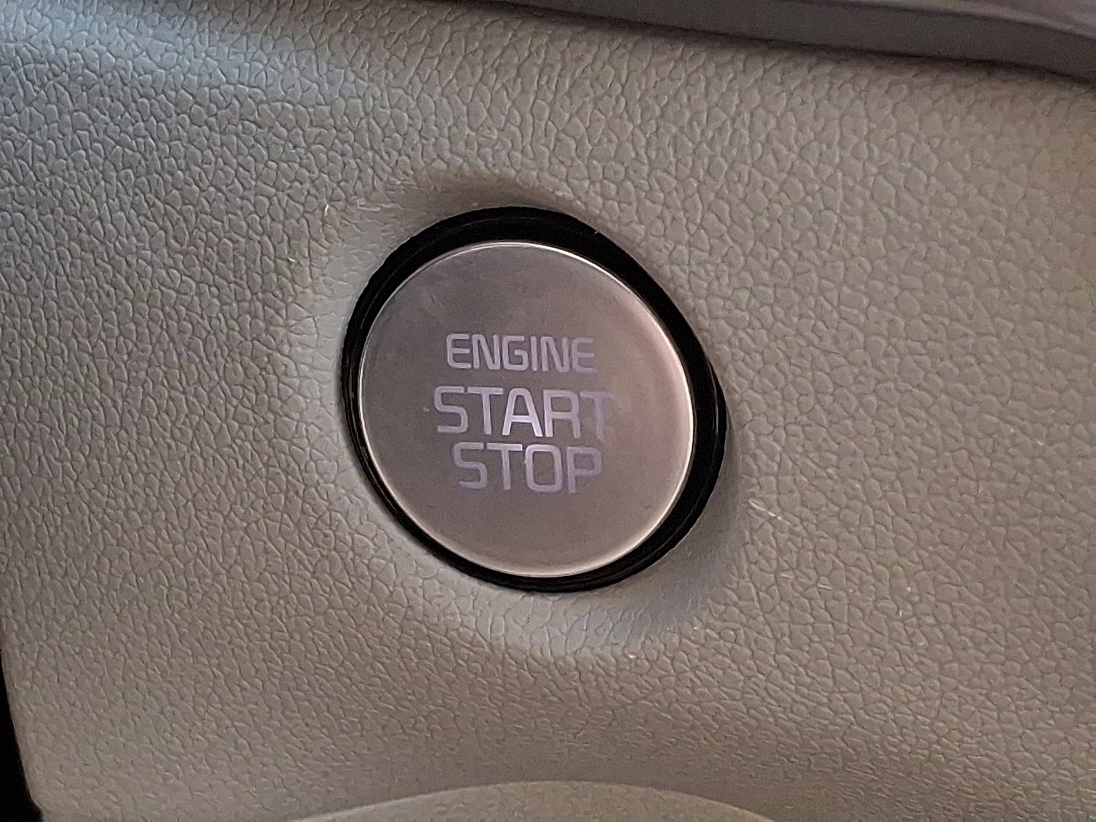 Certified 2025 Kia Sorento S image 24