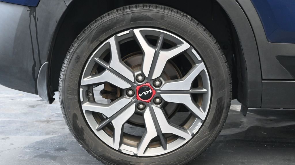 Used 2022 Kia Seltos SX AWD/4WD image 9
