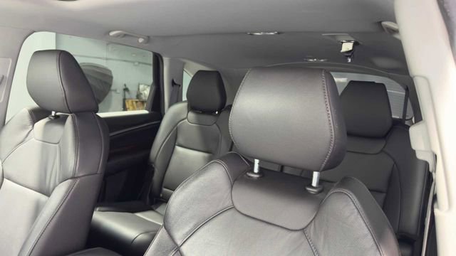 Used 2020 Acura MDX FWD image 25