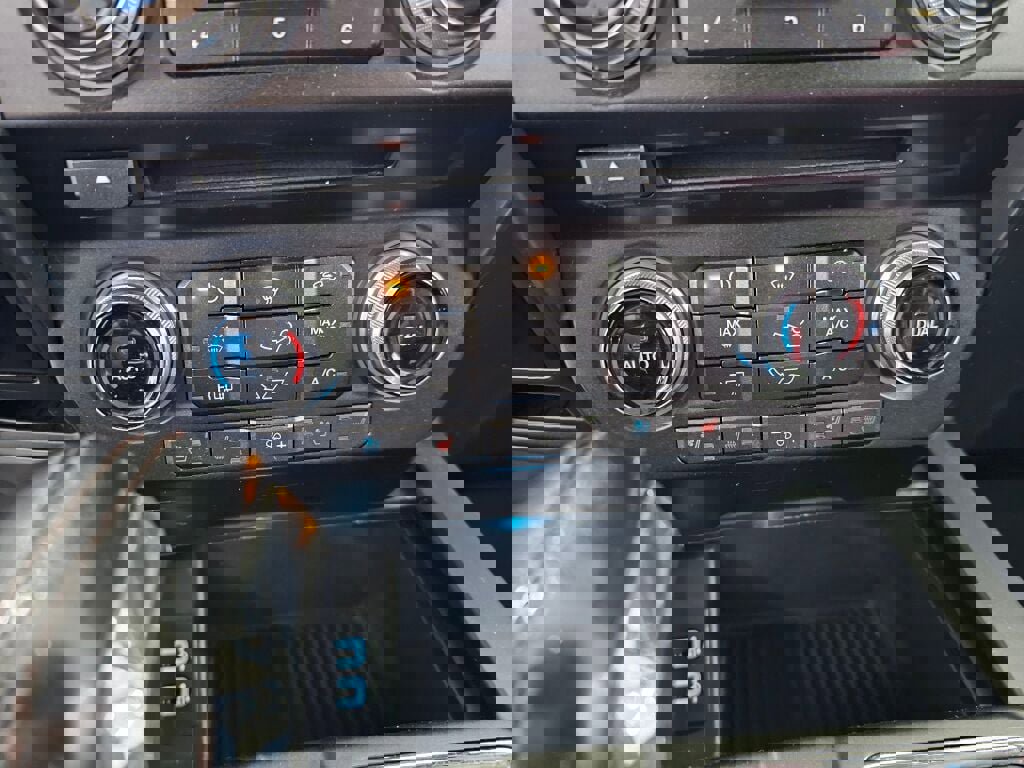 Used 2018 Ford F150 Lariat image 24