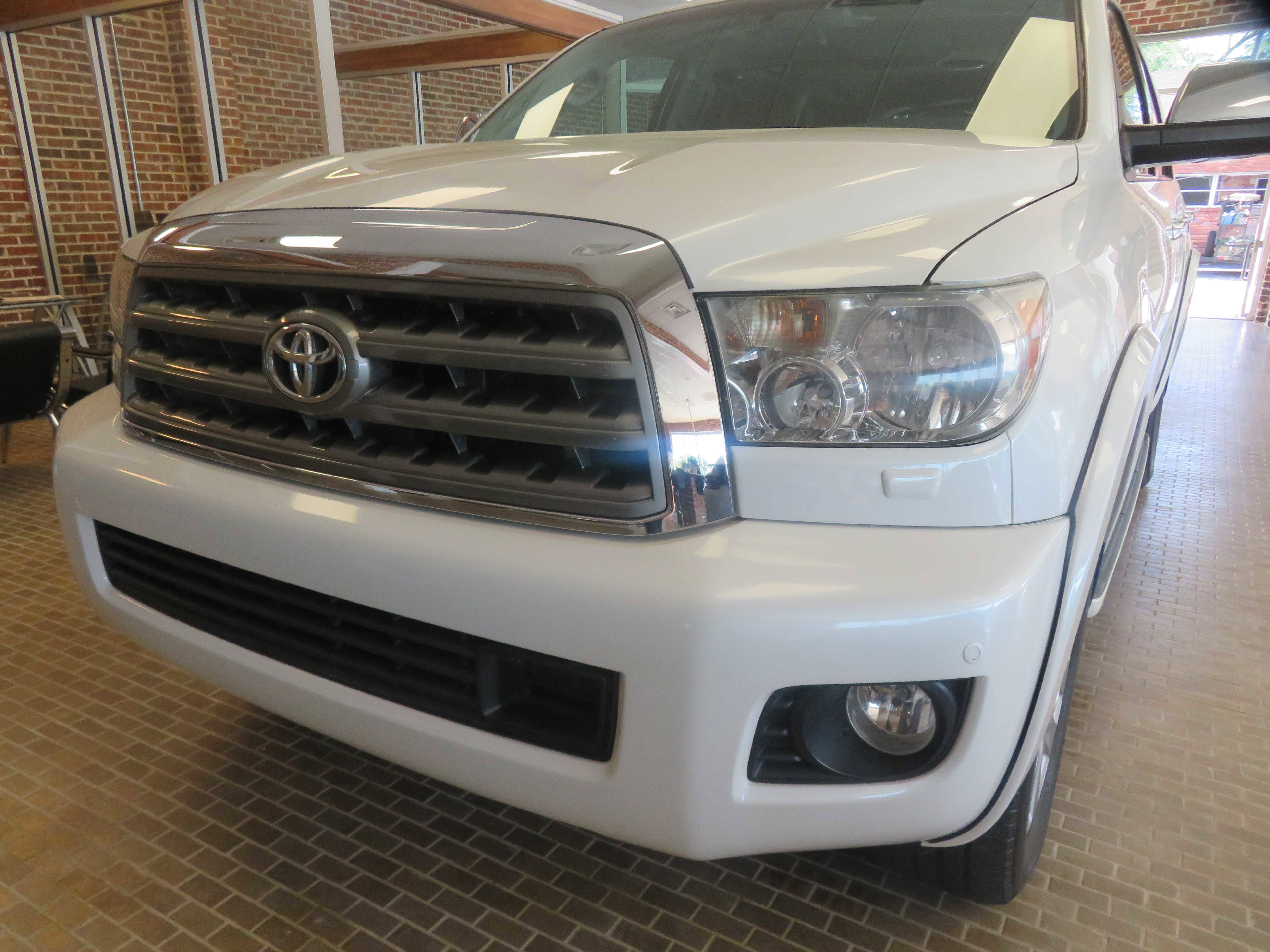 Used 2016 Toyota Sequoia Platinum AWD/4WD image 77