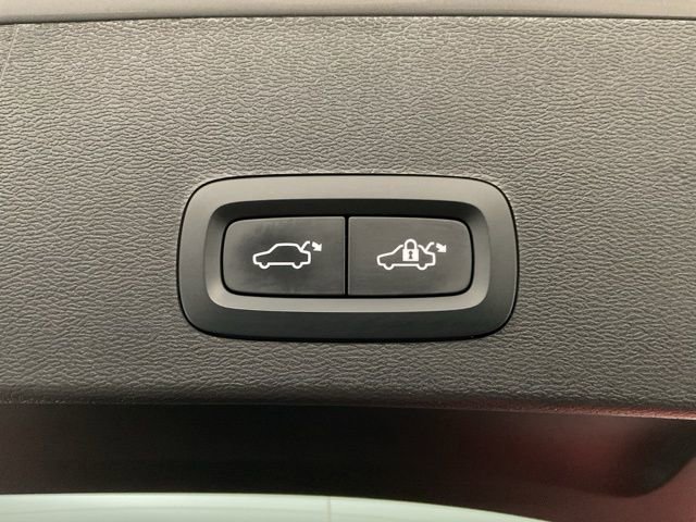 Used 2023 Volvo XC40 Recharge Ultimate image 27