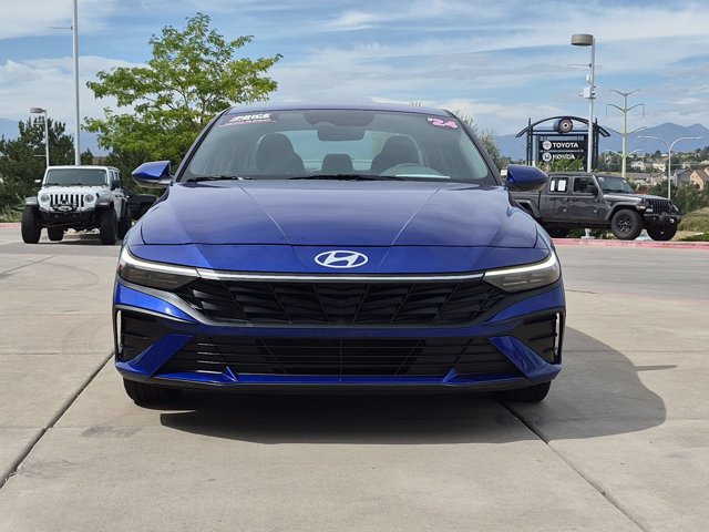 Used 2024 Hyundai Elantra SEL FWD image 2