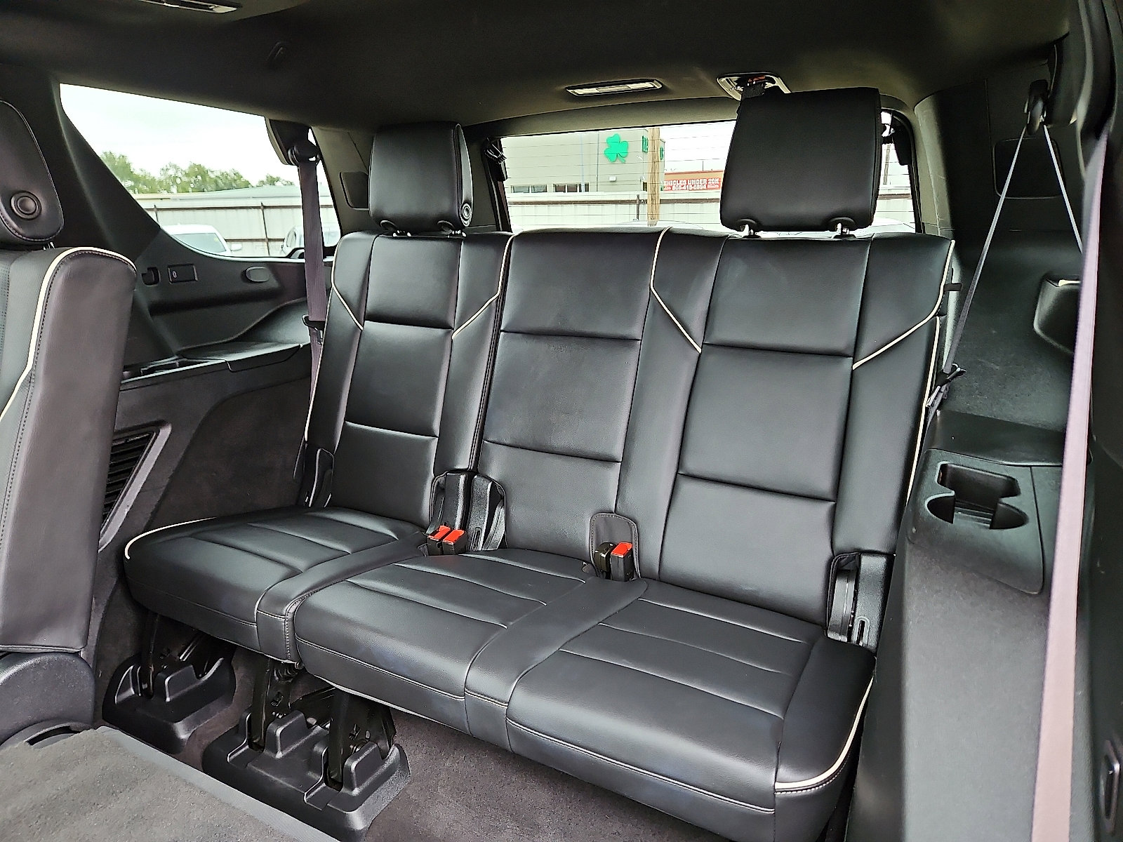 Used 2024 Cadillac Escalade Premium Luxury image 12