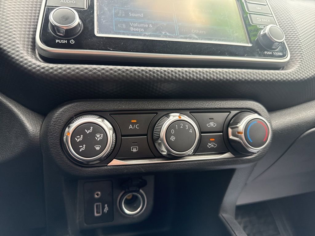 Used 2022 Nissan Kicks S image 29