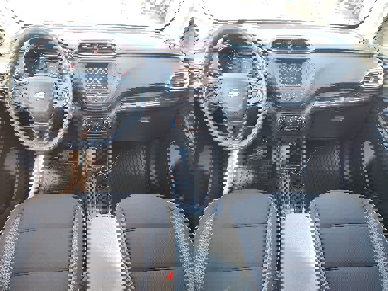 Used 2023 Chevrolet TrailBlazer LT image 14