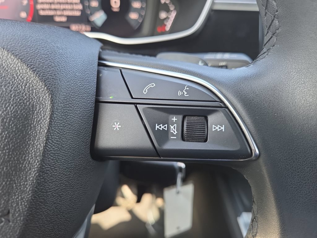 Used 2025 Audi Q3 2.0T Premium AWD/4WD image 13