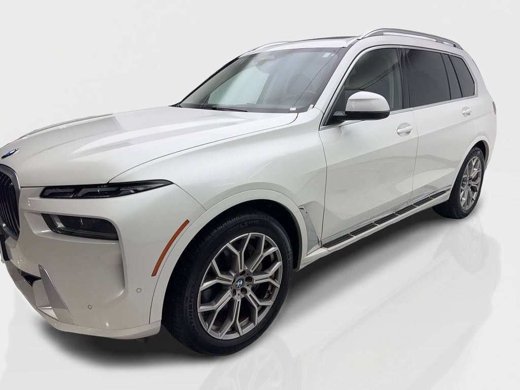 Used 2023 BMW X7 xDrive40i image 11