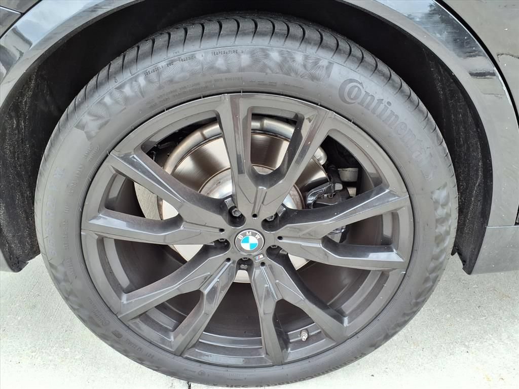 Used 2026 BMW X7 xDrive40i w/ M Sport Package AWD/4WD image 7