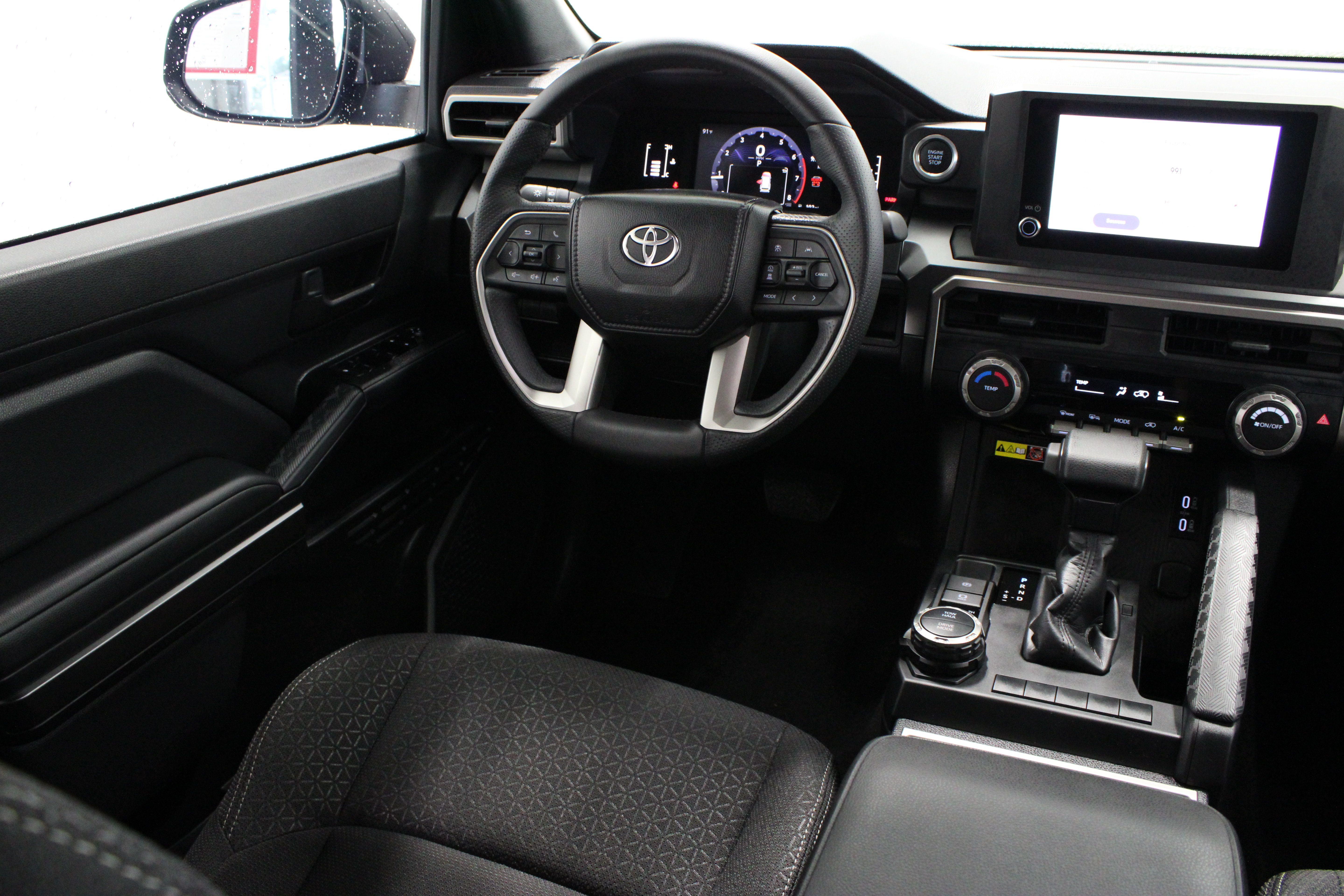 Used 2026 Toyota 4Runner SR5 AWD/4WD image 30
