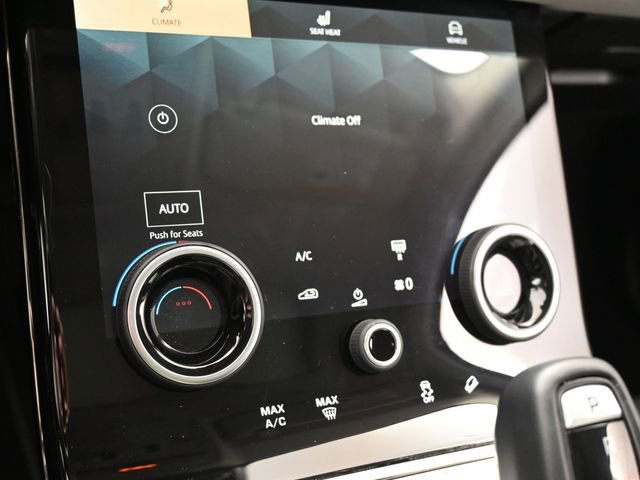 Used 2023 Land Rover Range Rover Evoque R-Dynamic SE image 14