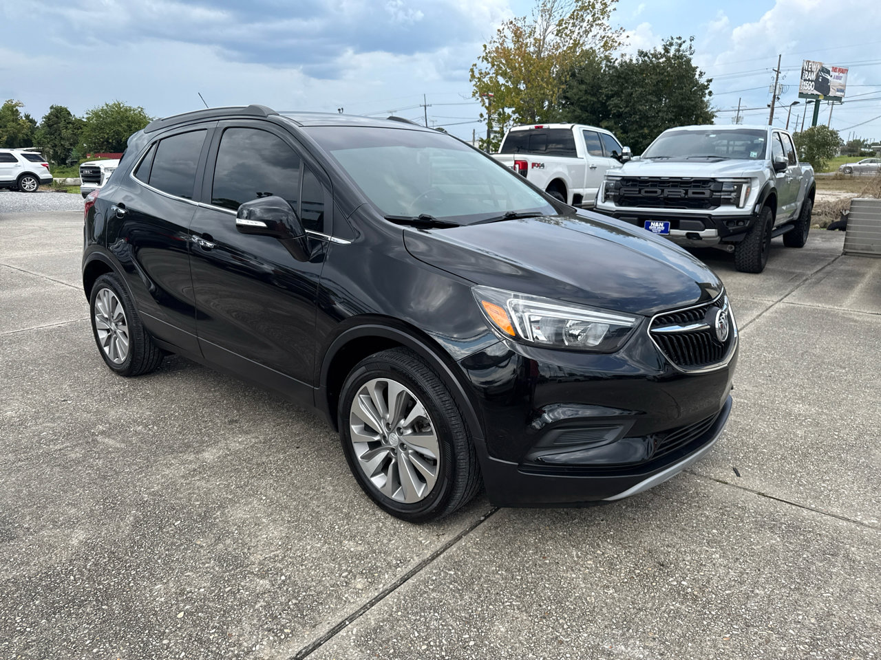 Used 2019 Buick Encore Preferred image 10