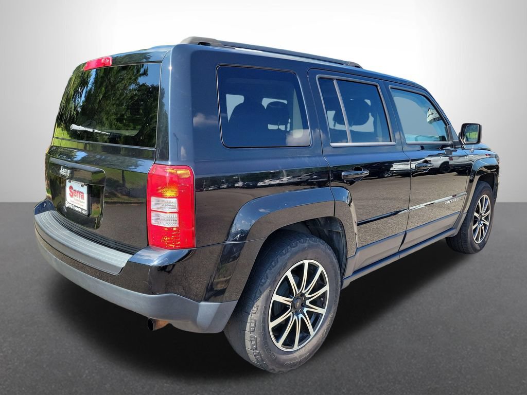 Used 2015 Jeep Patriot Sport w/ Power Value Group FWD image 5
