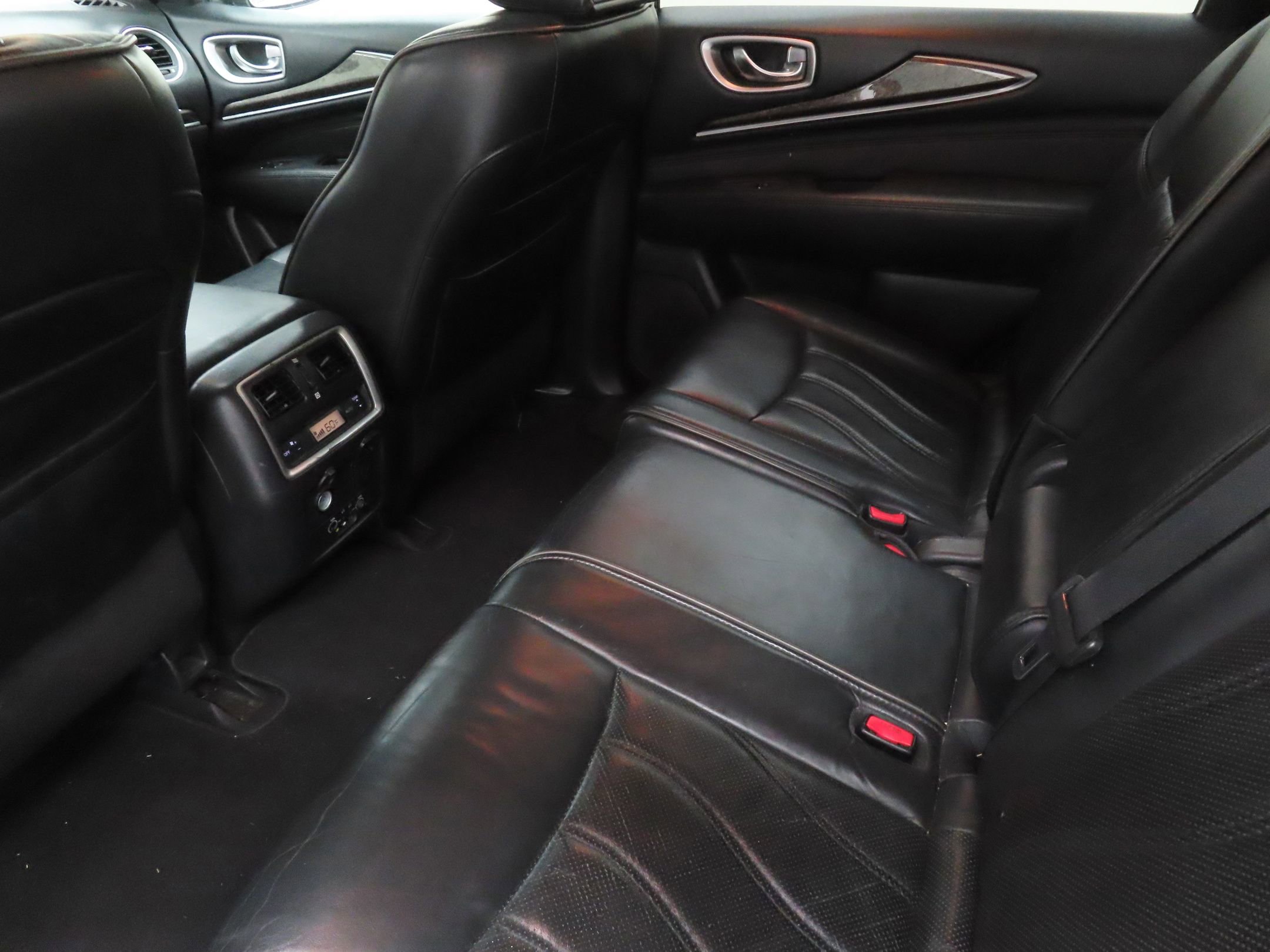 Used 2013 INFINITI JX35 FWD w/ Premium Pkg image 21