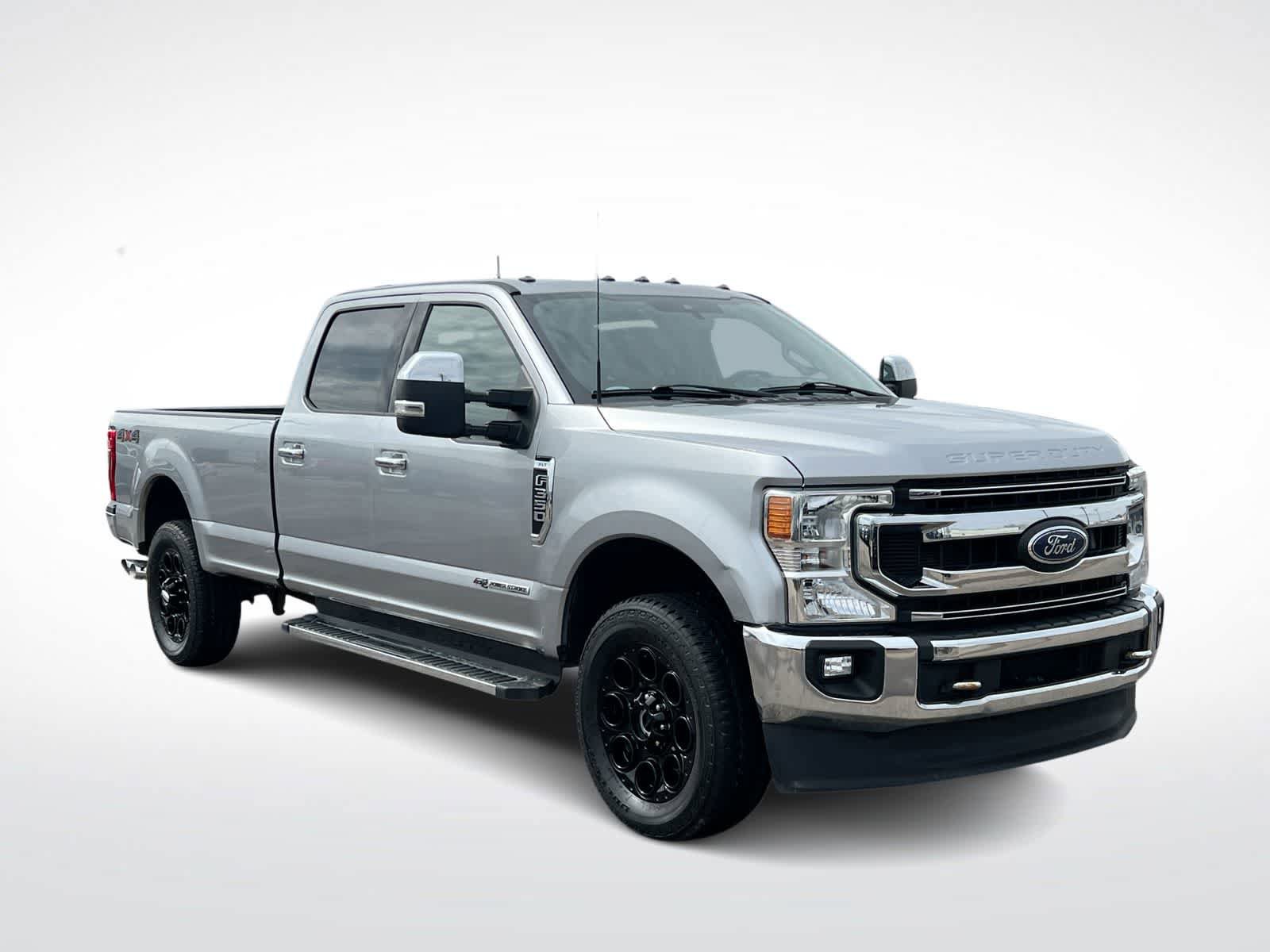 Used 2022 Ford F350 XLT w/ XLT Premium Package AWD/4WD image 2