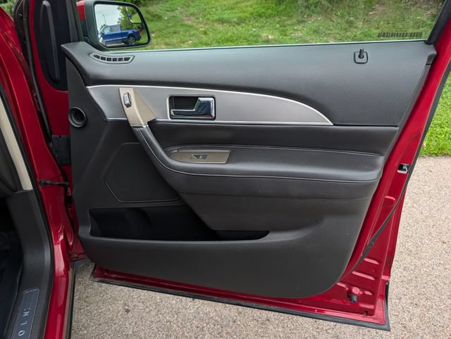 Used 2015 Lincoln MKX FWD image 32