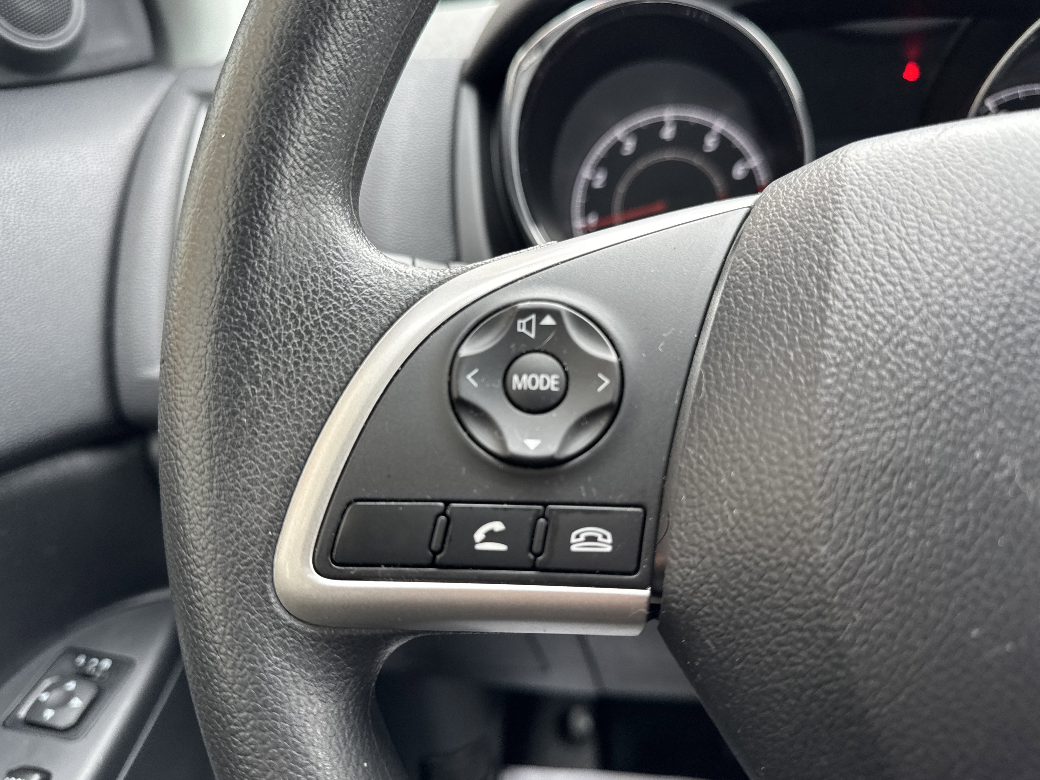 Used 2024 Mitsubishi Outlander Sport AWD image 16