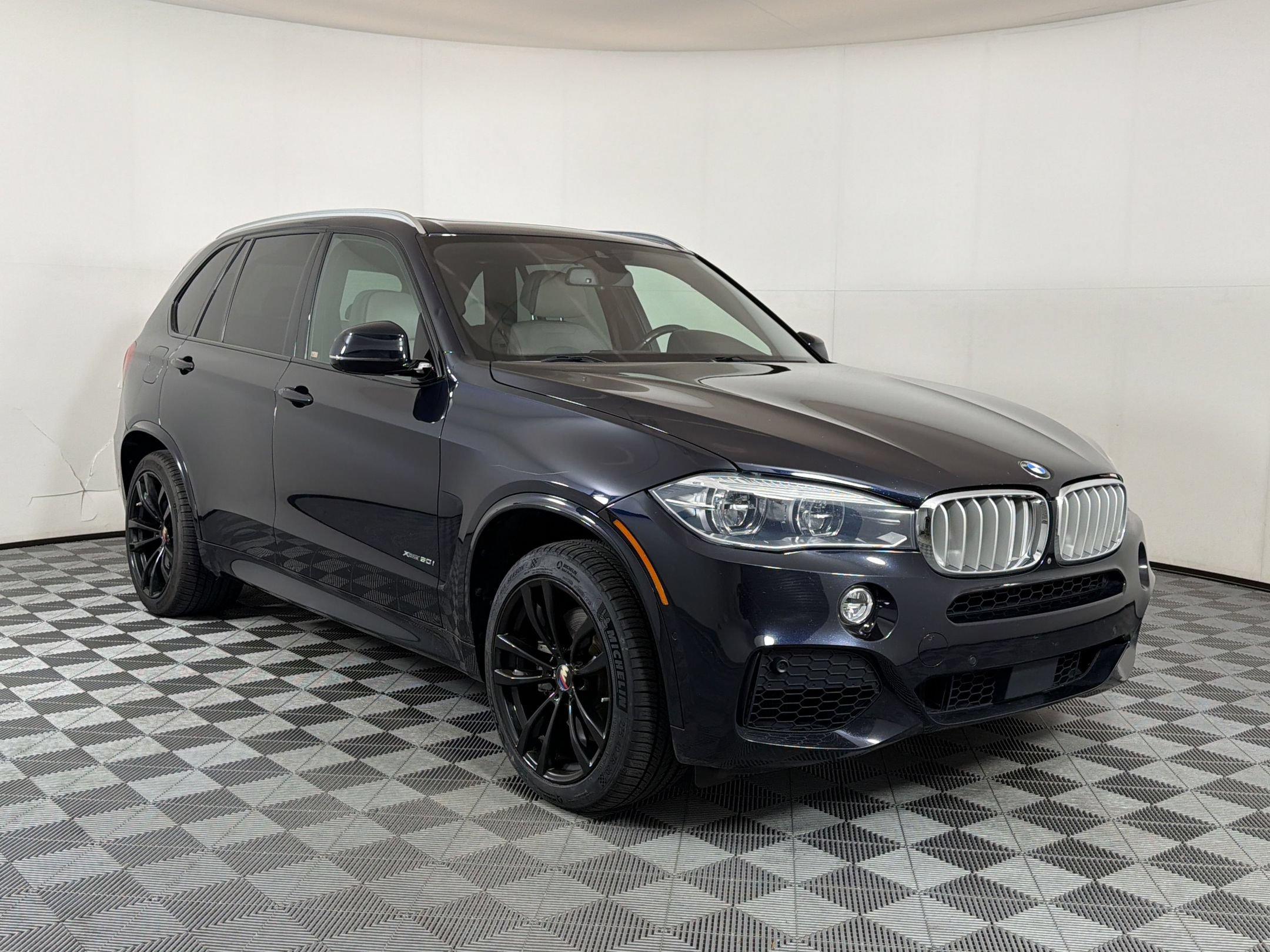 Used 2018 BMW X5 xDrive50i AWD/4WD image 8