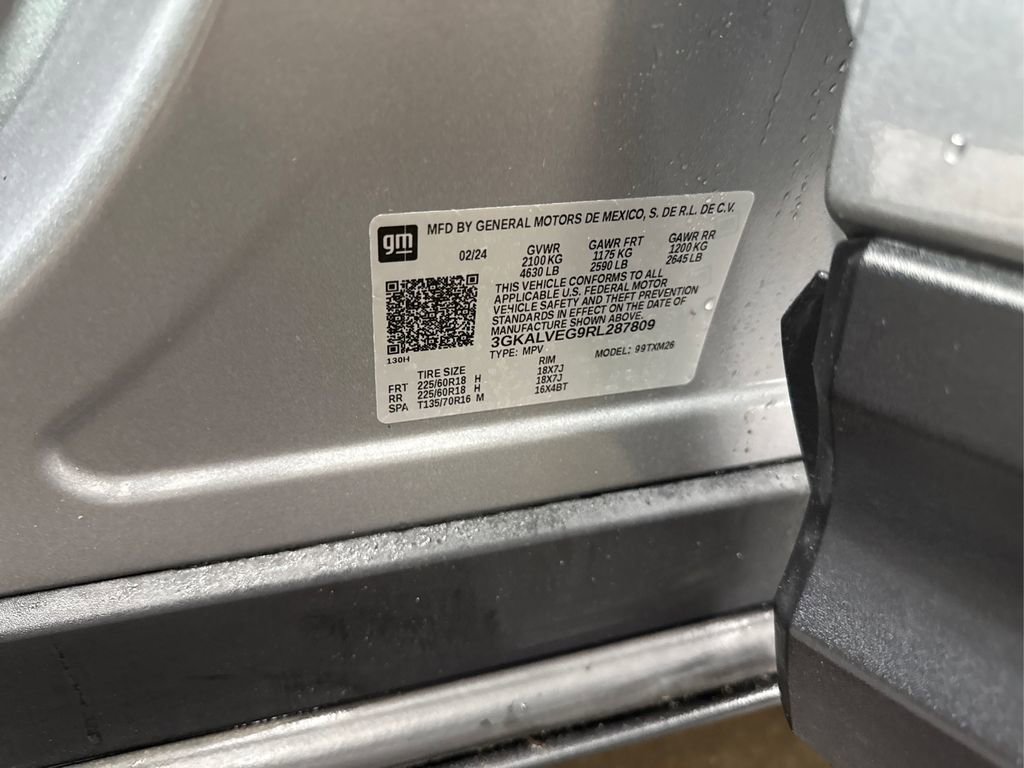 Used 2024 GMC Terrain SLT image 18