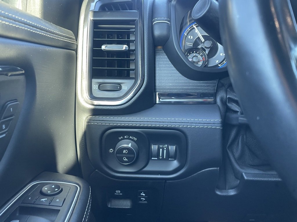 Used 2022 RAM 1500 Limited w/ Body-Colour Bumper Group image 12