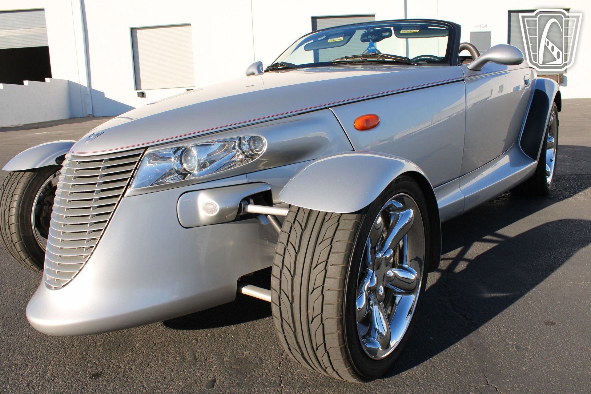 Used 2001 Plymouth Prowler RWD image 18