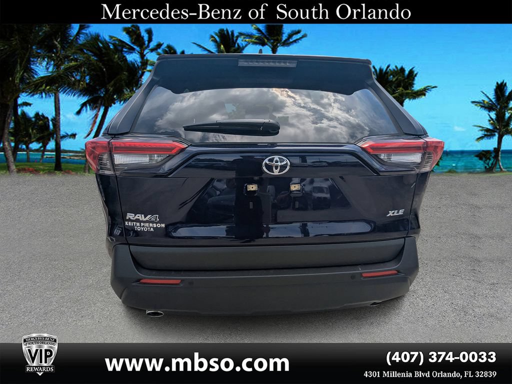 Used 2025 Toyota RAV4 XLE FWD image 16