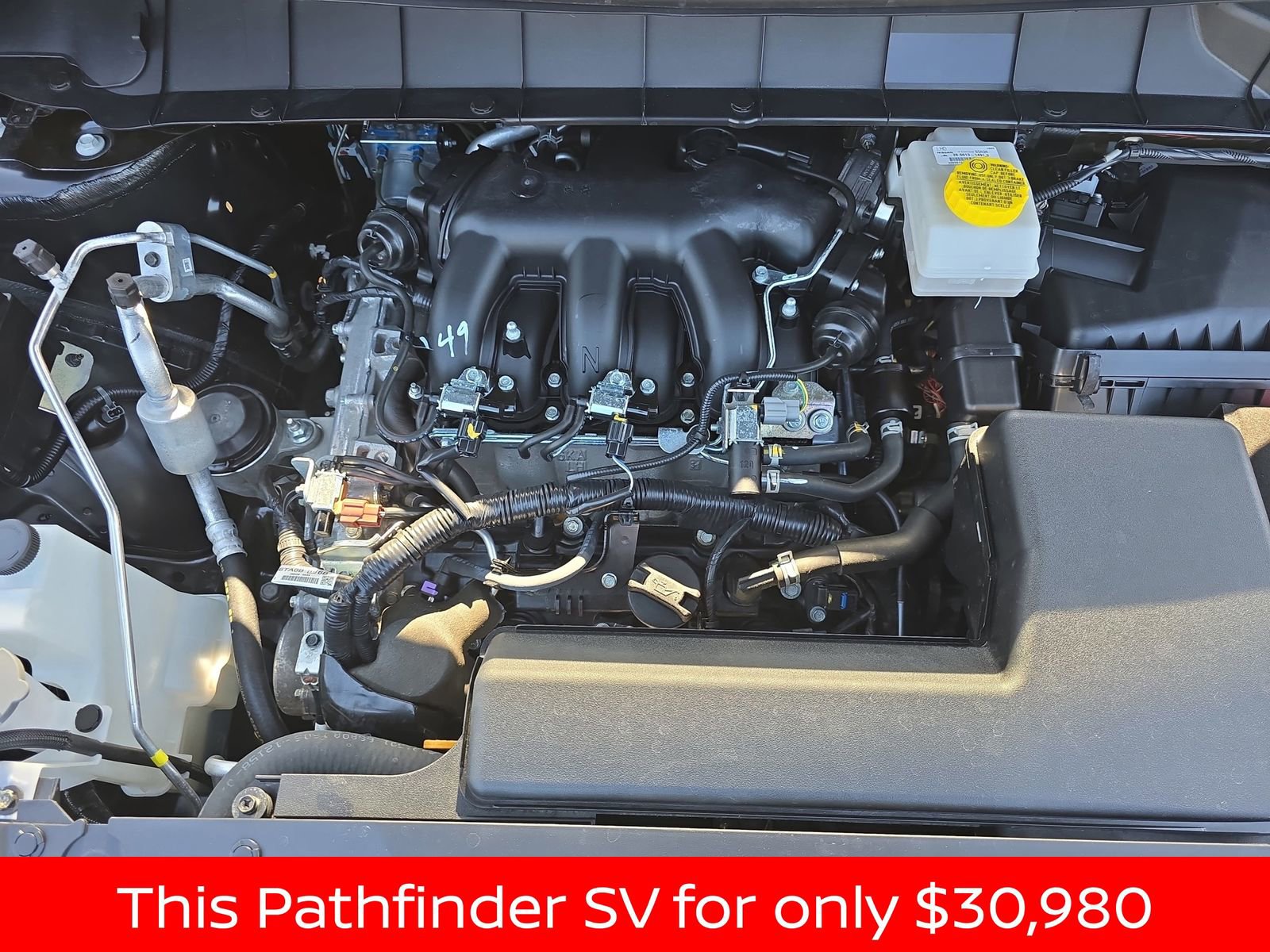 Used 2025 Nissan Pathfinder SV image 38
