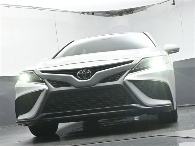 Used 2024 Toyota Camry SE image 32