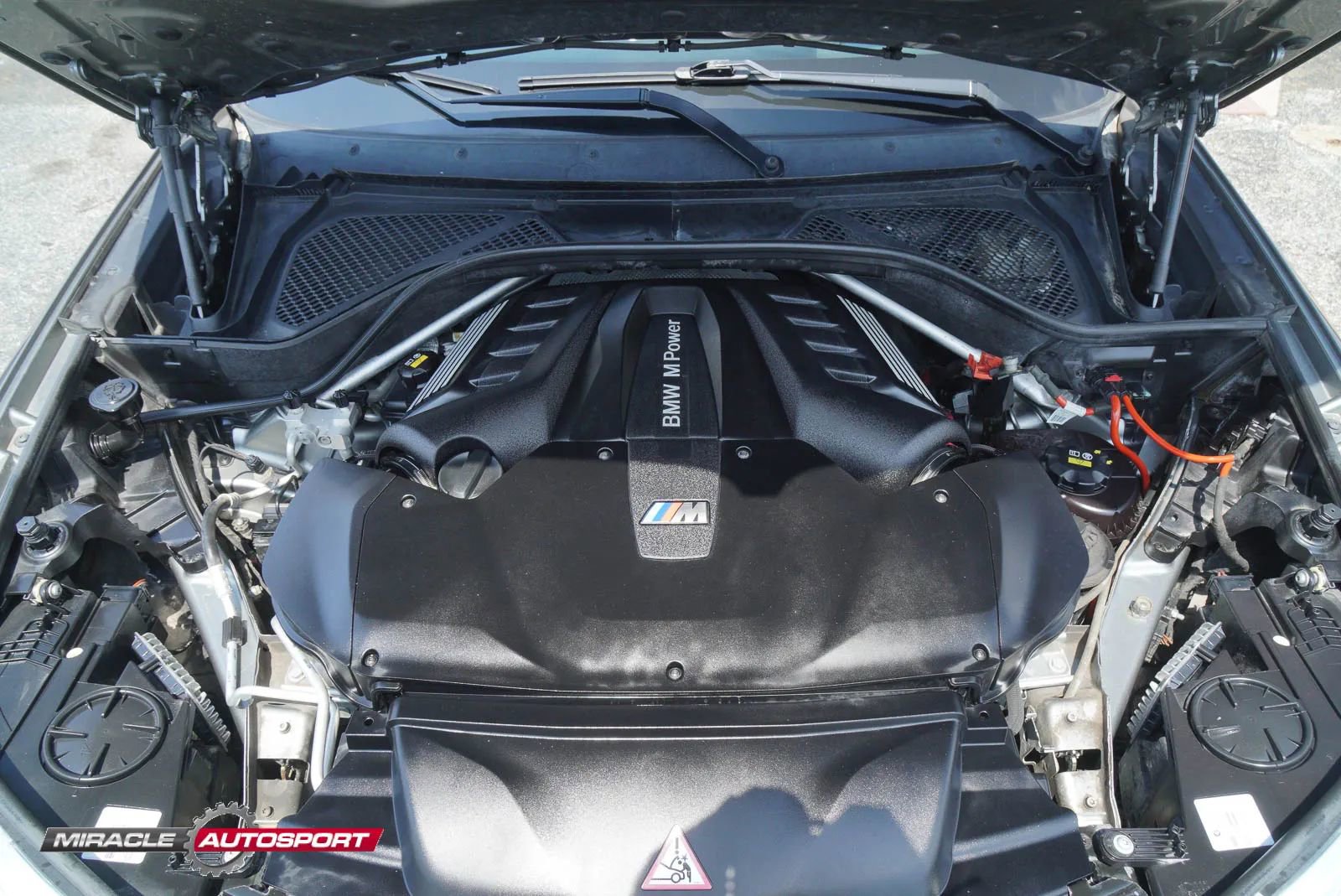 Used 2016 BMW X5 M image 14