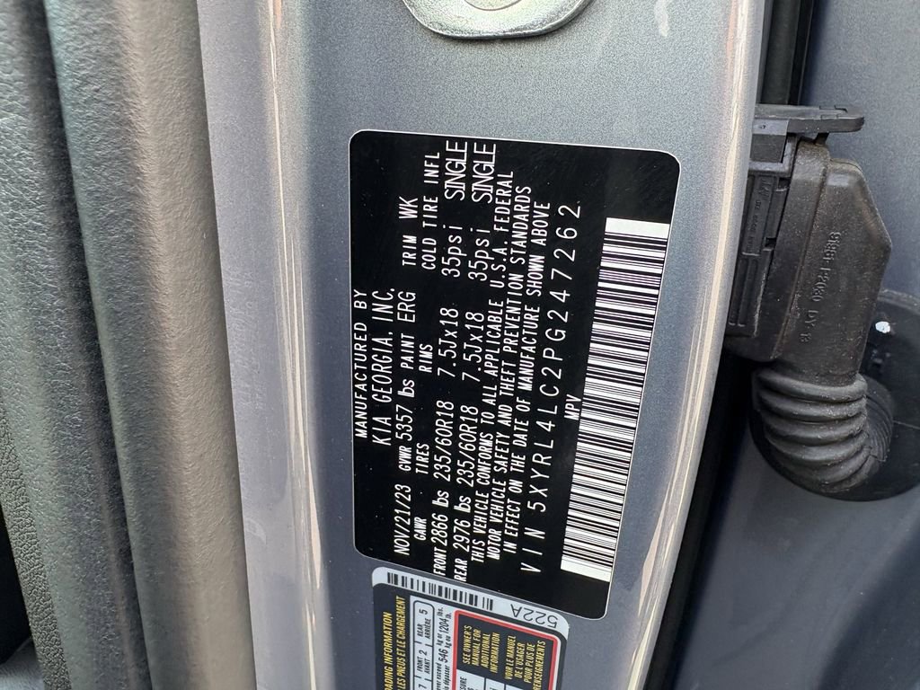Used 2023 Kia Sorento S image 38