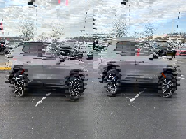 New 2026 Chevrolet Equinox EV LT w/ Comfort Package image 2