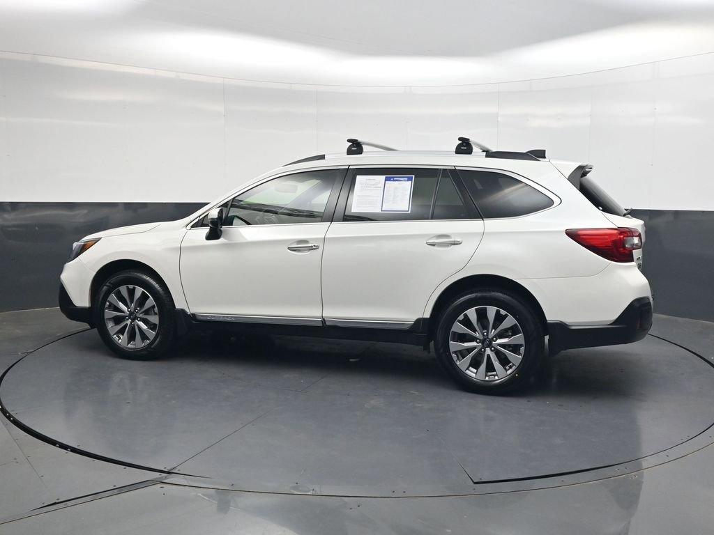 Used 2018 Subaru Outback 2.5i Touring w/ Popular Package #3 AWD/4WD image 7