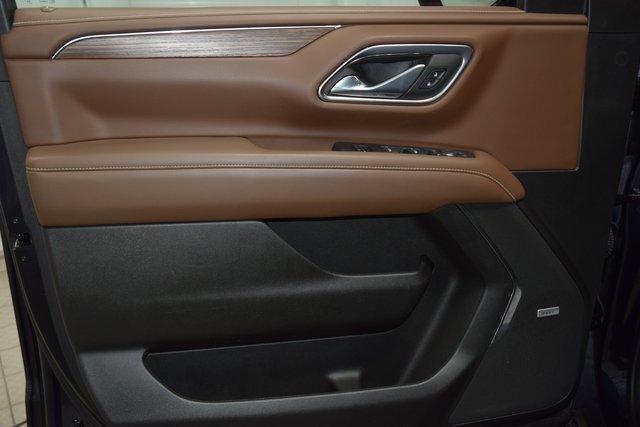 Used 2023 Chevrolet Suburban High Country w/ Premium Package image 49