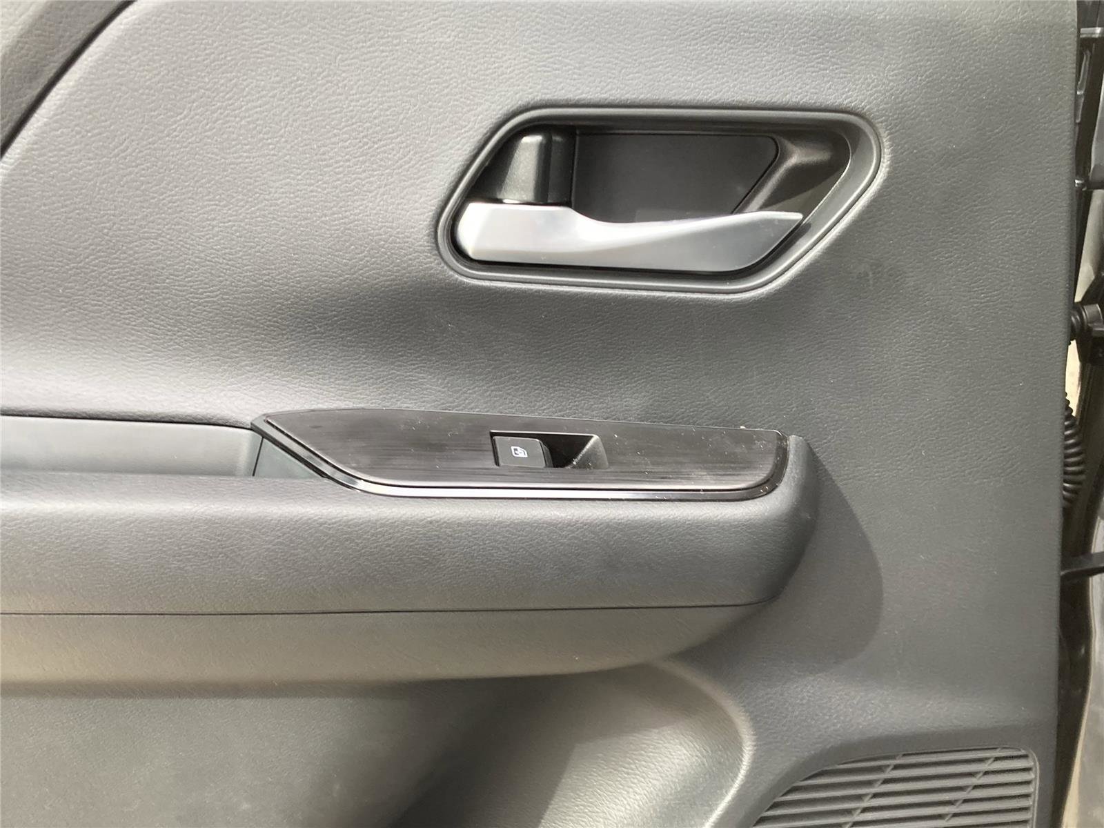 New 2026 Nissan Kicks SV w/ Cold Weather Package image 21