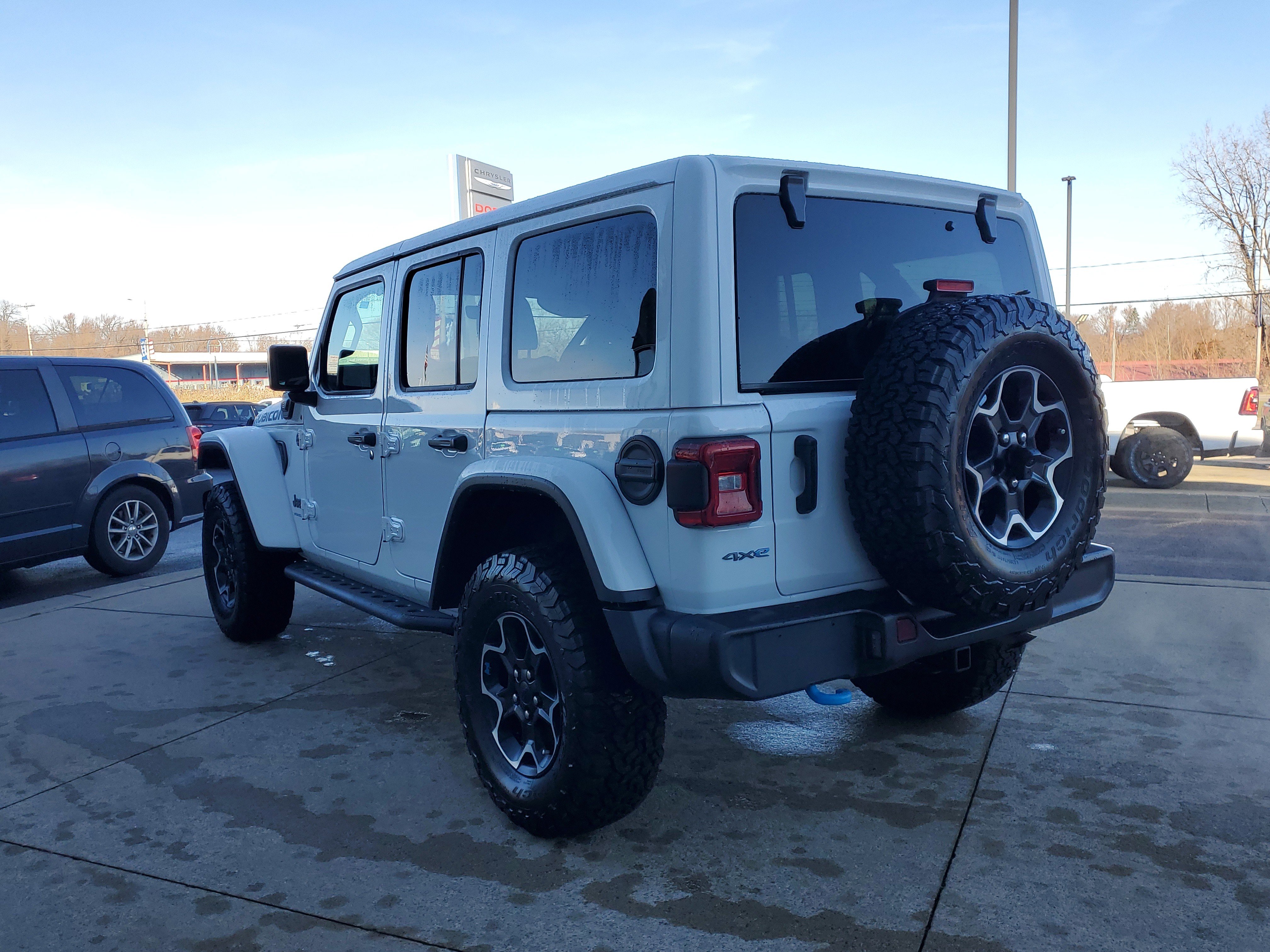 Used 2023 Jeep Wrangler Unlimited Rubicon 4xe image 3