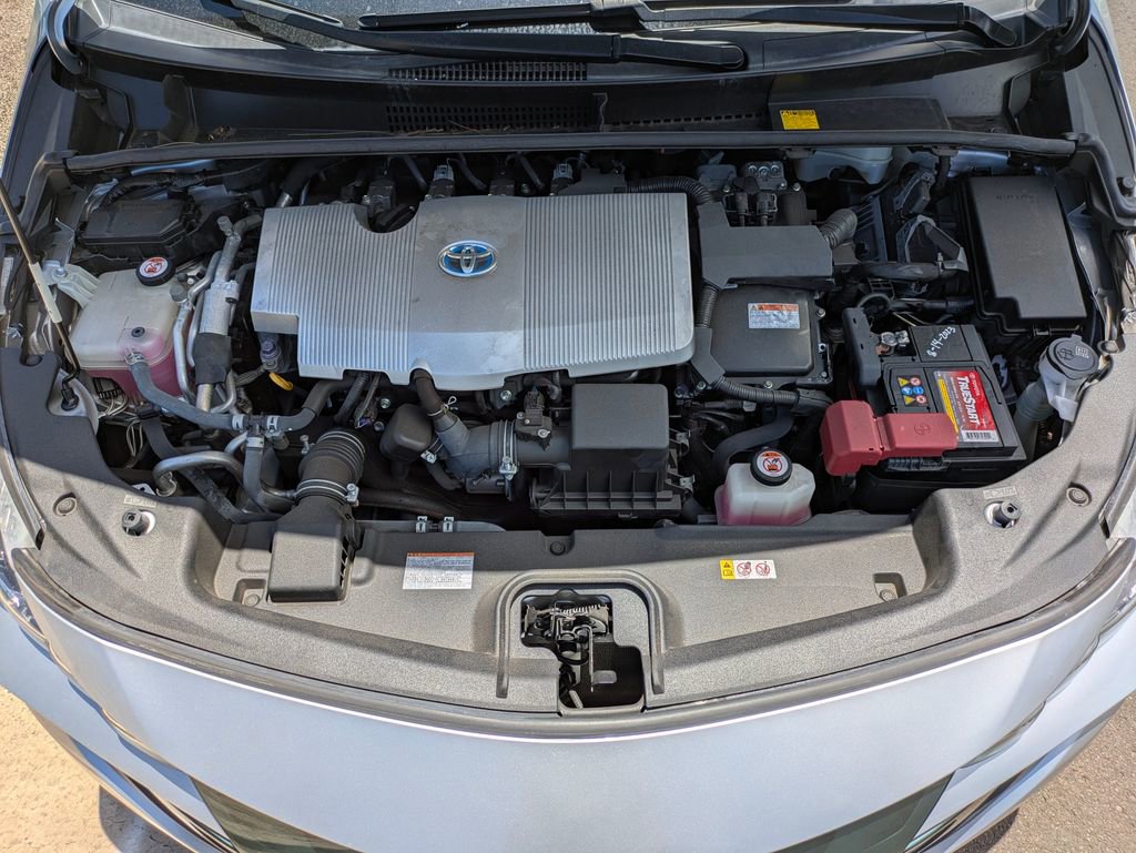 Used 2017 Toyota Prius Prime Advanced FWD image 8