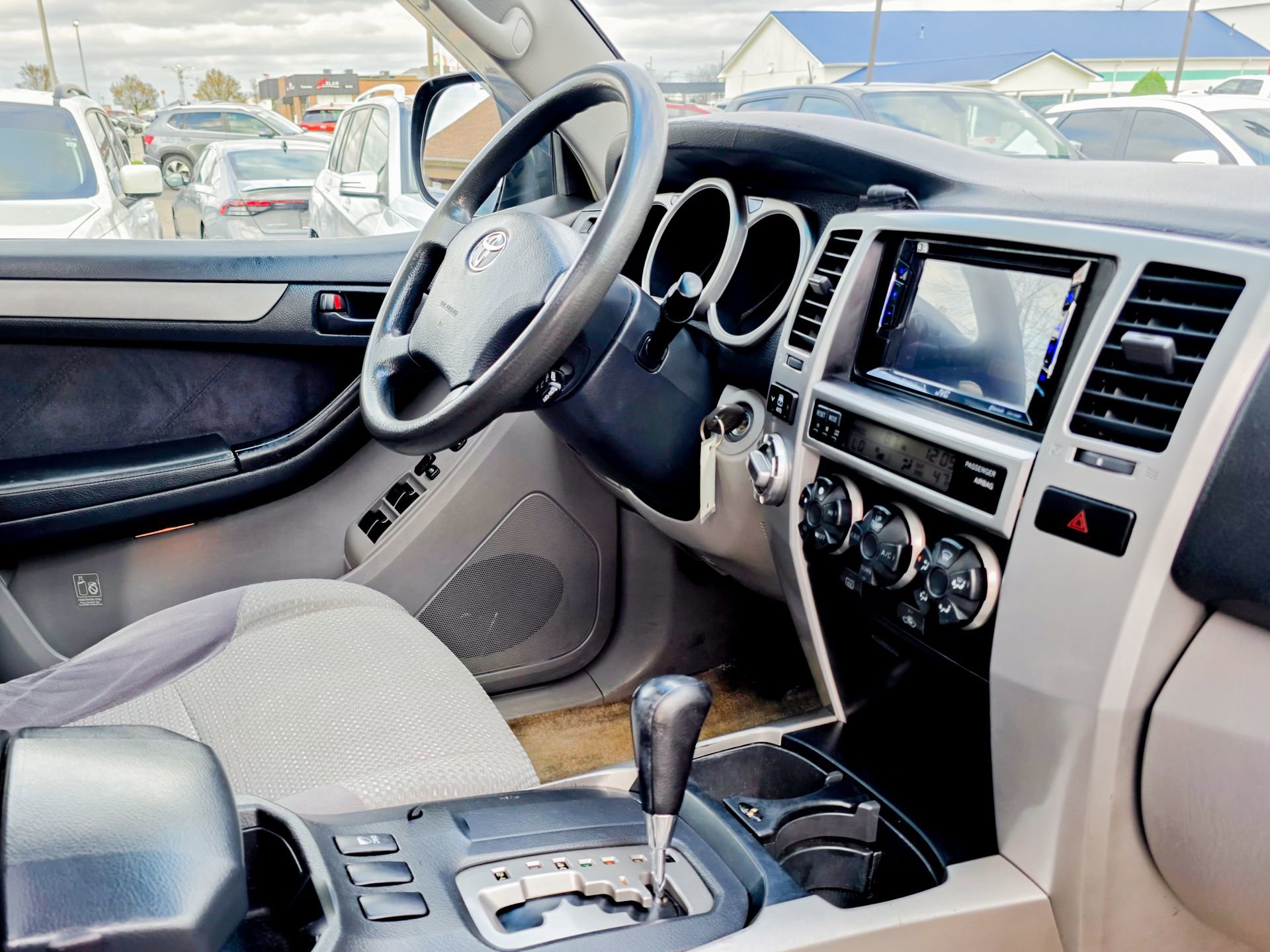 Used 2005 Toyota 4Runner SR5 image 11