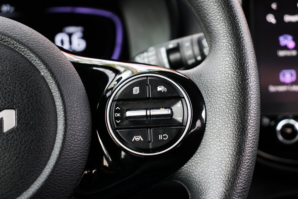 Used 2023 Kia Soul S image 22