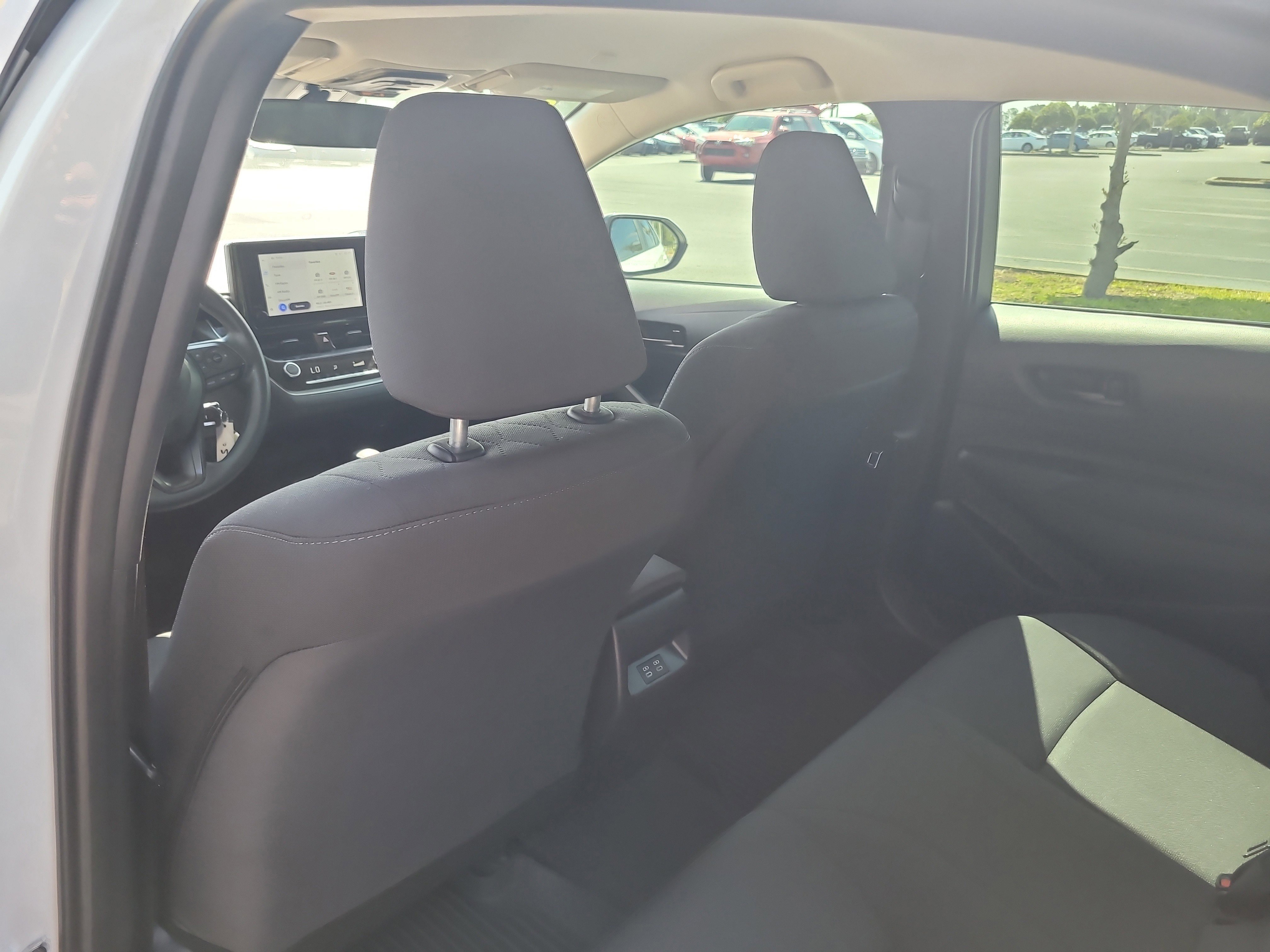 Used 2025 Toyota Corolla LE FWD image 12