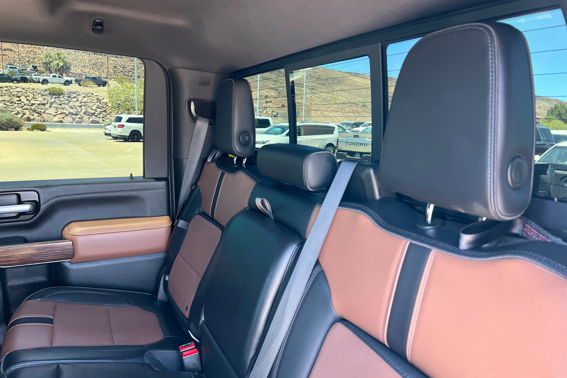 Used 2021 Chevrolet Silverado 3500 High Country w/ Z71 Off-Road Package AWD/4WD image 21