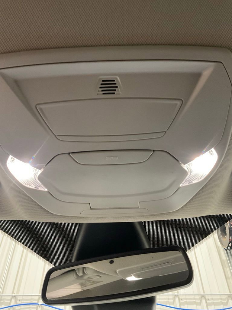 Used 2019 Ford Escape SE image 24