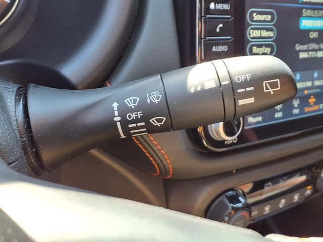 Used 2023 Nissan Kicks SR FWD image 12