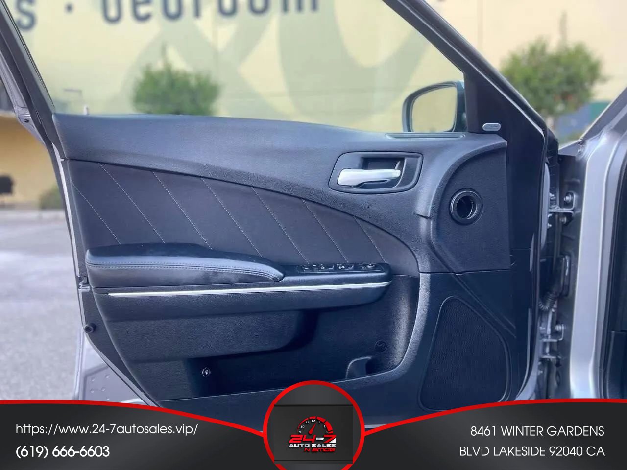 Used 2016 Dodge Charger SXT w/ Driver Confidence Group image 13